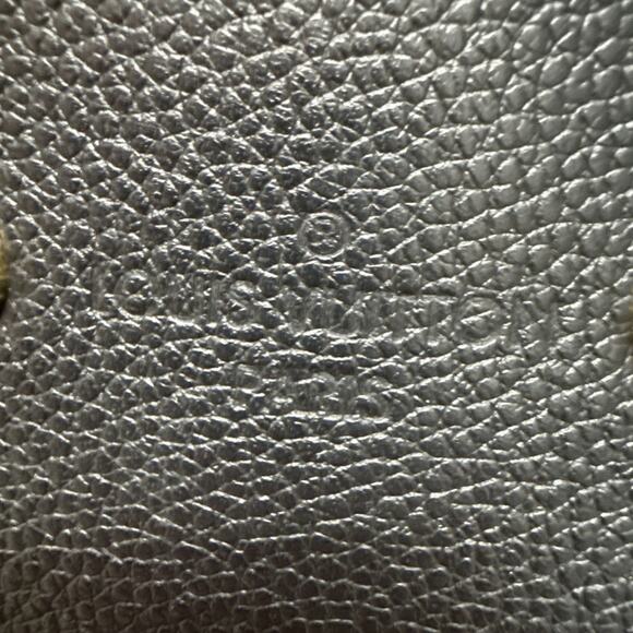 Louis Vuitton Empreinte Leather Pont Neuf MM - Picture 2 of 9